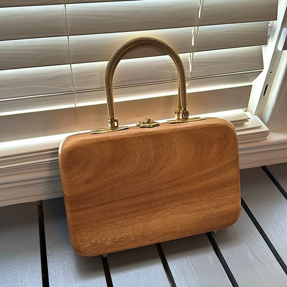Vintage wooden clutch with gold handle - Picture 1 of 3